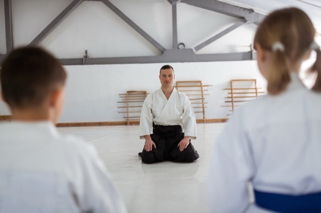 Aikido dla dzieci w Łodzi to więcej niż sport – to narzędzie do budowania silnej i harmonijnej osobowości.