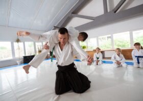 Aikido dla dzieci: Jak wybrać najlepszą szkołę i przygotować malucha do treningów